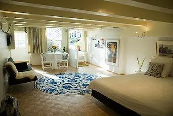 Bed&apartment Singel 96 Frühstückspension Amsterdam