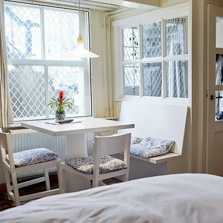 Bed&apartment Singel 96 Frühstückspension 3*